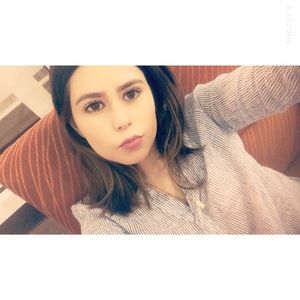 Meet your Posher, Daniela